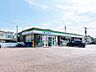 周辺：ファミリーマート川西上小松店様まで徒歩約5分。 400m