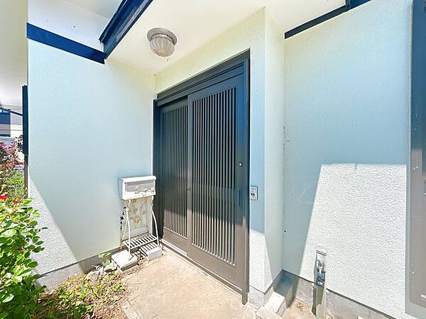 玄関を拡大表示