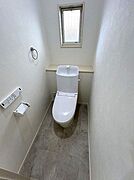 1階トイレ新品交換済み