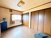 【現況販売】2階南西側の洋室です。