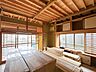 室内：【リフォーム中/室内】1階和室は畳表替を行います。壁面はクロス張替え、ふすま張替え、照明交換等を行う予定です。ご来客時にも重宝できるスペースですね。
