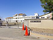 【周辺環境】郡山市立小泉小学校まで1140ｍ（徒歩15分）