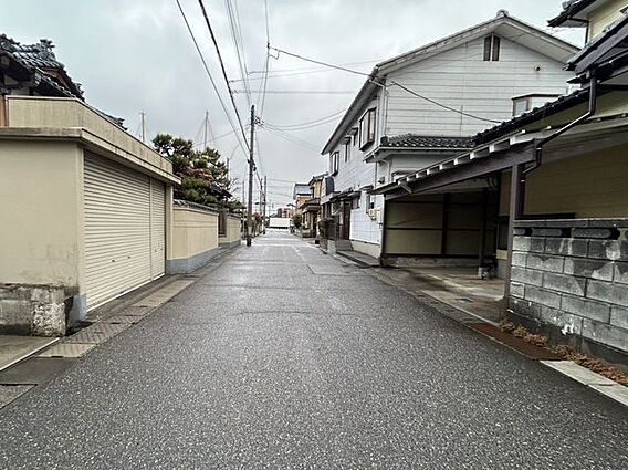 【前面道路】 ...