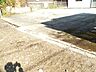 外観：隣地との間に水路がありますよ