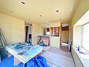 【リフォーム中】リビングです。和室が広々LDKに生まれ変わります。