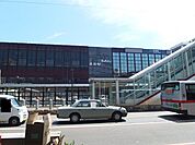 長岡駅(JR東日本 上越新幹線) 徒歩11分です。交通機関に困らないですね。 850m