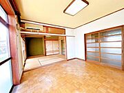 【リフォーム中】リビング別角度の様子です。