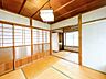 室内：二階7.5帖和室です。
