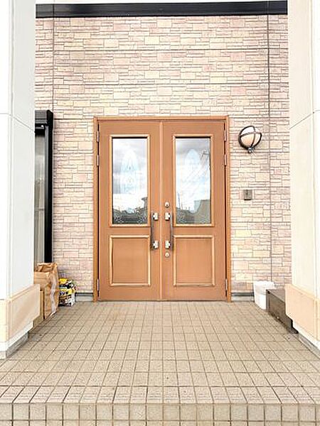 玄関を拡大表示