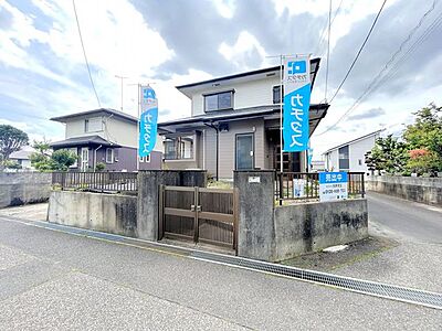 外観:CG合成で家具を配置したイメージです。 外観:CG合成で家具を配置したイメージです。