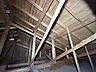 室内：リフォームを行う際には屋根裏まで点検を行っております。雨漏りや配管でのトラブルがあった場合には二年間の瑕疵担保が適用されますので、購入後も安心してお住まいいただけます。