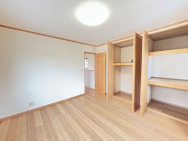寝室を拡大表示