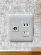 【リフォーム中6月1撮影】コンセントは間取りに合わせて適宜増設しています。