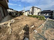 【リフォーム予定】お庭の写真です。除草作業予定です。