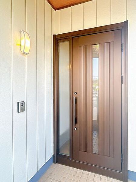 玄関を拡大表示
