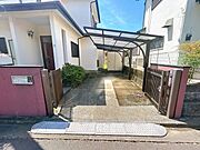 【リフォーム中】駐車スペース写真です。