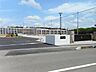 周辺：【小学校】新治学園義務教育学校まで1.28kｍ（徒歩17分）。お友達と会話を楽しみながら登下校ができますね。 1280m