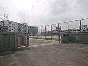 常総市立水海道西小学校まで約6900mです。