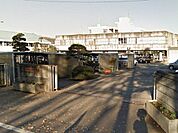 下妻市立下妻中学校まで徒歩27分。 2120m