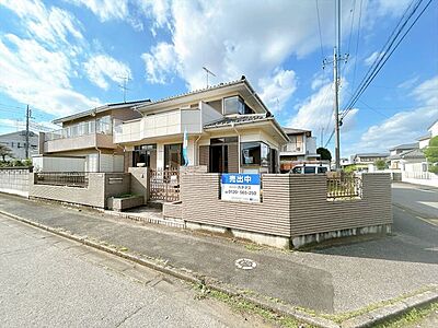 外観:価格には消費税、リフォーム費用を含みます。リフォーム中でもご案内可能。内覧希望の方はお電話ください。 外観:価格には消費税、リフォーム費用を含みます。リフォーム中でもご案内可能。内覧希望の方はお電話ください。