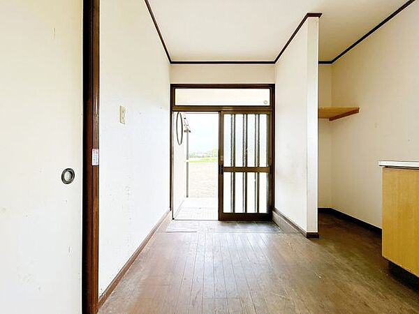 玄関を拡大表示