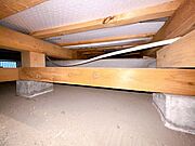 中古住宅の3大リスクである、雨漏り、主要構造部分の欠陥や腐食、給排水管の漏水や故障を2年間保証します。その前提で床下まで確認の上でリフォームし、シロアリの被害調査と防除工事もおこないます。