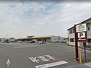 フレッセイ新町店様まで約1.9Km（車約4分）です。お仕事帰りにも寄れる距離で便利ですね。 1900m