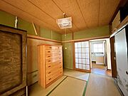 【期間限定現況販売】お家の中央の和室です。