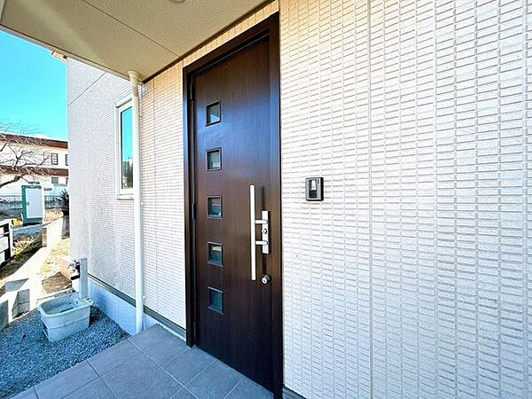 玄関を拡大表示