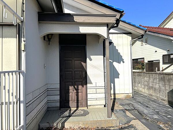 玄関を拡大表示