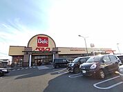 ベルク行田長野店様まで約500ｍ（徒歩7分）です。近くにあると安心ですね。