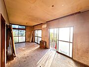 【リフォーム中】リビングは約20帖の広さに間取変更する予定です。全室フローリングに変更予定です。