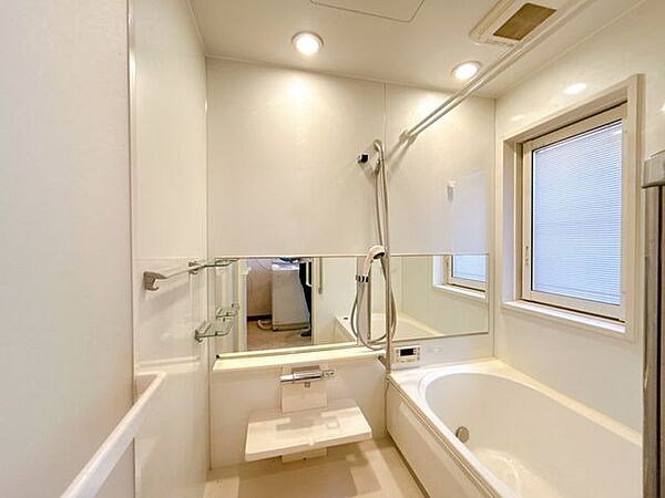 浴室を拡大表示
