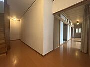 【1階廊下】1階廊下スペースです。