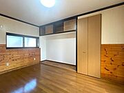 【7.5帖洋室】1階にLDKに加え1部屋あるので、ご夫婦の寝室として使用しても良いですね。