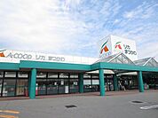ローソン松川大島店 【スーパー】Aコープリカまつかわ店様まで約　900ｍ（車で2分）。朝9時30分から夜8時まで営業しています。近くで日々の買い物を気軽に済ませられるのは嬉しいですね。 1800m