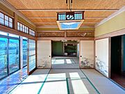 【リフォーム中/和室(1)(2)】こちら1階にある和室は続き間のため、広々とした応接間として使用することができます。