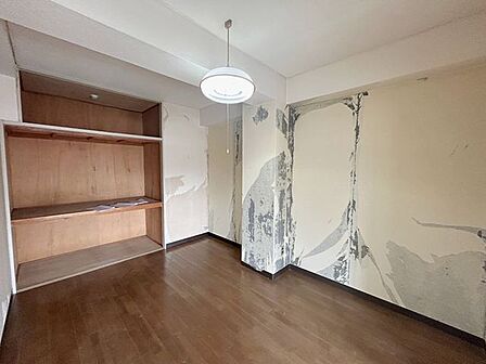 【リフォーム中洋室B約5.25帖】別角度からの写真になります。