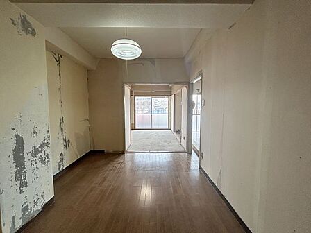【リフォーム中洋室B約5.25帖】別角度からの写真になります。