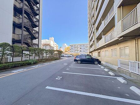 【マンション内駐車場】空き状況、随時お問い合わせください。