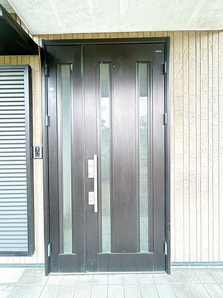 玄関を拡大表示