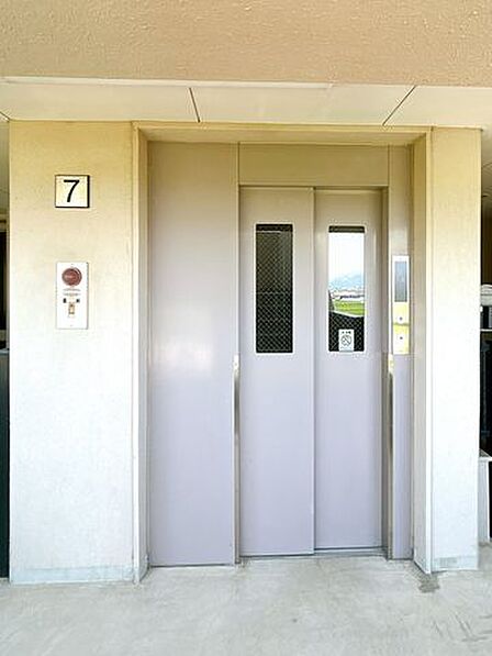 【エレベーター】本マンションには1基エレベーターがございます。