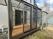 【リフォーム済】サンルームです。クリーニングを行いました。雨の日などもこちらに干していただけるので便利ですね。