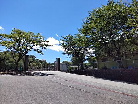 伊勢市立倉田山中学校 【周辺施設】倉田山中学校まで約1600m(徒歩23分)