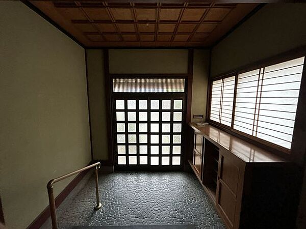 玄関