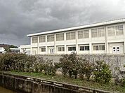 富山市立新庄中学校まで約2700ｍ