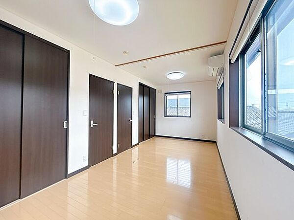 洋室を拡大表示