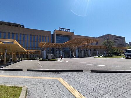 バロー大桑店 金沢大学付属病院まで約3600m 2300m