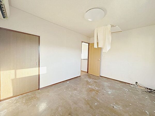 洋室を拡大表示