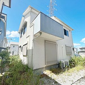 外観:【リフォーム中】価格には消費税を含みます。自社物件につき随時ご案内可能。内覧希望の方はお電話ください。 外観:【リフォーム中】価格には消費税を含みます。自社物件につき随時ご案内可能。内覧希望の方はお電話ください。